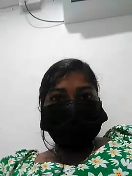 Snapshot of TAMIL_AMMUKUTTYY chatting on 10.18.25 TAMIL AMMUKUTTYY online show from 10.18.25