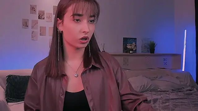 yourfitoviolett online show from 10.15.25