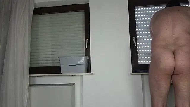 Snapshot of hiddenman87 chatting on 09.17.25 hiddenman87 online show from 09.17.25