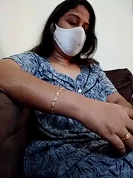 Snapshot of TAMIL_AMMUSRI chatting on 10.27.25 TAMIL AMMUSRI online show from 10.27.25
