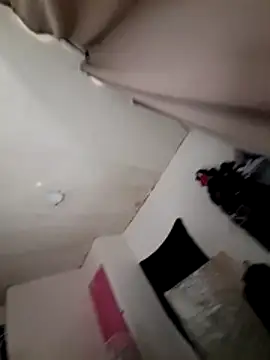 Snapshot of nenalinda69 chatting on 10.23.25 nenalinda69 online show from 10.23.25