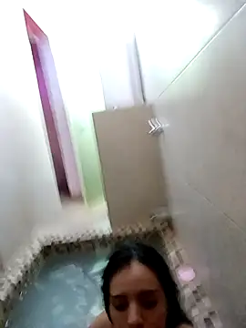 Snapshot of nenalinda69 chatting on 10.27.25 nenalinda69 online show from 10.27.25