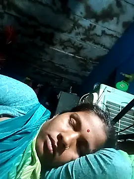 Snapshot of Soya8080 chatting on 10.14.25 Soya8080 online show from 10.14.25