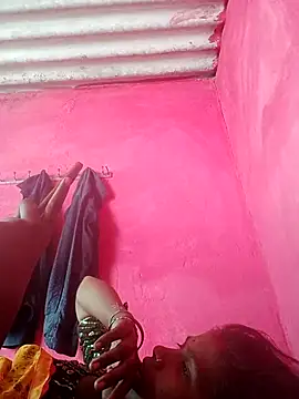 Snapshot of Soya8080 chatting on 10.21.25 Soya8080 online show from 10.21.25