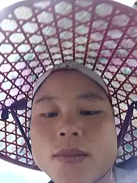 clara-cute online show from 09.28.25