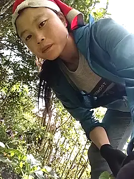 clara-cute online show from 10.10.25