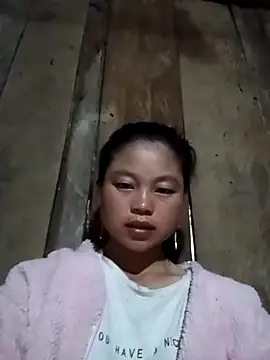 clara-cute online show from 10.12.25