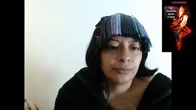 Snapshot of Acelinrose chatting on 10.21.25 Acelinrose online show from 10.21.25