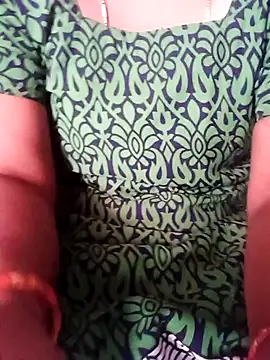 Snapshot of TeluguCuplehyd chatting on 10.07.25 TeluguCuplehyd online show from 10.07.25