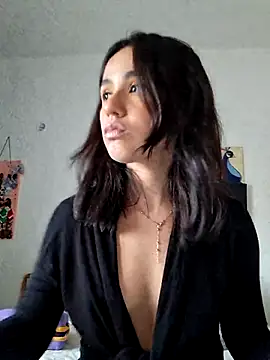 Snapshot of Akane24 chatting on 09.30.25 Akane24 online show from 09.30.25