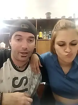 Snapshot of rubikimey chatting on 10.17.25 rubikimey online show from 10.17.25