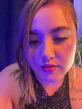 Snapshot of Dakota_Greys chatting on 10.14.25 Dakota Greys online show from 10.14.25