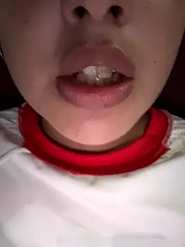 Snapshot of Lolalopez746 chatting on 10.19.25 Lolalopez746 online show from 10.19.25