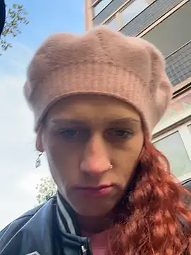 Snapshot of HotLenaX chatting on 10.25.25 HotLenaX online show from 10.25.25