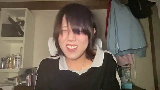 Snapshot of nuu1_221 chatting on 09.28.25 nuu1 221 online show from 09.28.25