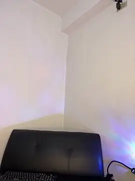 merlinasuarez online show from 10.20.25