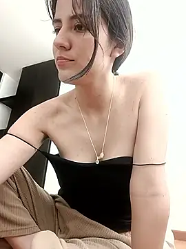 annroussse online show from 10.20.25