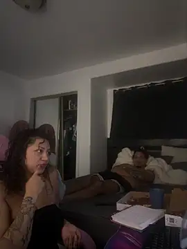 Snapshot of timaxo chatting on 10.16.25 timaxo online show from 10.16.25