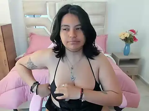 Nicoleyabir online show from 10.20.25