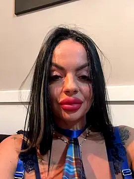 CarmenMB online show from 10.18.25