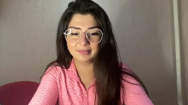 Snapshot of RossyStrawberryV chatting on 10.09.25 RossyStrawberryV online show from 10.09.25