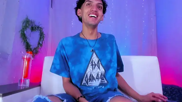 Snapshot of josesweet_ chatting on 09.29.25 josesweet  online show from 09.29.25