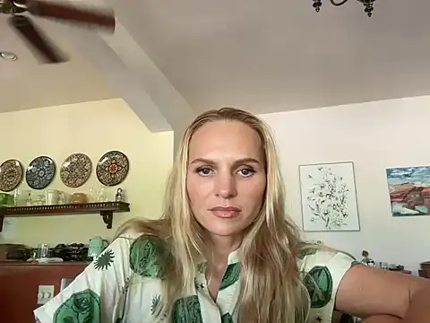 Tovireya online show from 10.23.25