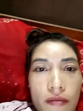 Snapshot of Phiny_xx chatting on 10.16.25 Phiny xx online show from 10.16.25