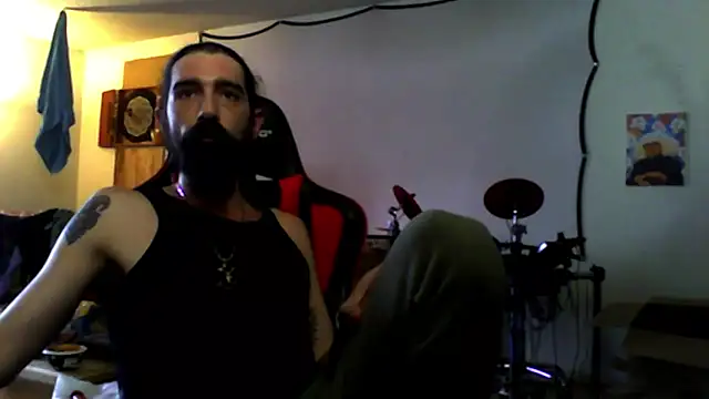 Snapshot of Neekaleek89 chatting on 10.03.25 Neekaleek89 online show from 10.03.25