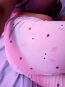 Snapshot of Valentina_morsh chatting on 11.13.25 Valentina morsh online show from 11.13.25