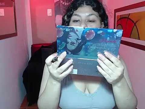 Snapshot of Fantassy_Loverss chatting on 11.08.25 Fantassy Loverss online show from 11.08.25