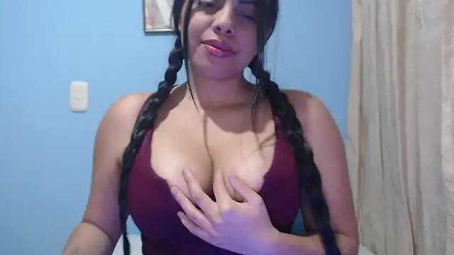 violeta 47 online show from 10.17.25