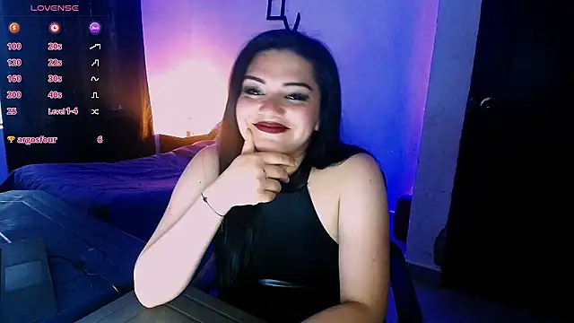 zoe barclay online show from 10.13.25