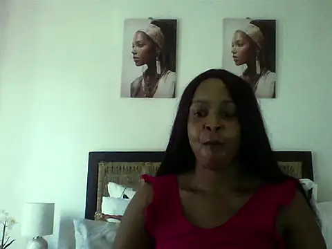 Blacksashaxx online show from 10.19.25