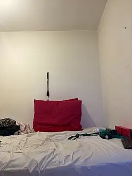 Snapshot of AthenaClary69x chatting on 10.10.25 AthenaClary69x online show from 10.10.25