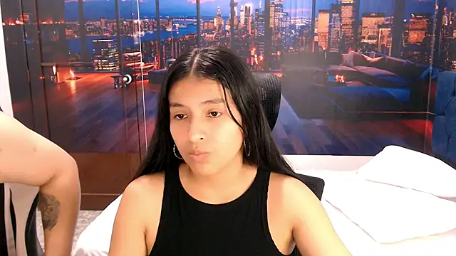 Charly and laura online show from 10.10.25