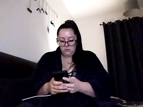 CuteLacexx online show from 10.17.25