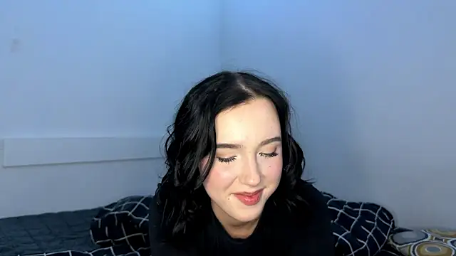 Snapshot of KayaNorth chatting on 10.01.25 KayaNorth online show from 10.01.25