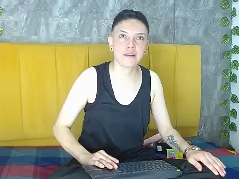 Snapshot of alexmadisoncm101 chatting on 11.02.25 alexmadisoncm101 online show from 11.02.25