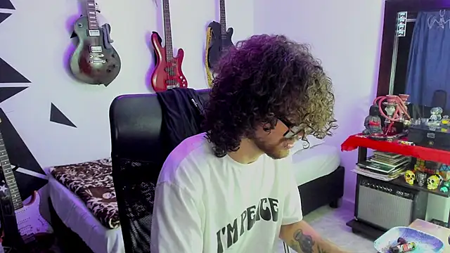 MikaelRizzzo online show from 09.27.25