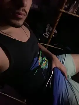 Snapshot of Zafirito chatting on 10.13.25 Zafirito online show from 10.13.25