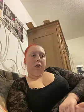 SweetieLina online show from 10.19.25