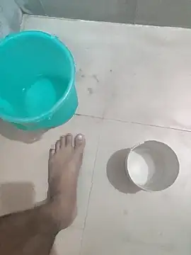 Snapshot of Hhhggghrrr3219 chatting on 09.30.25 Hhhggghrrr3219 online show from 09.30.25