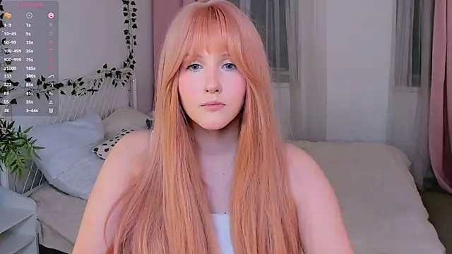 Snapshot of DelilahTaylor chatting on 10.19.25 DelilahTaylor online show from 10.19.25