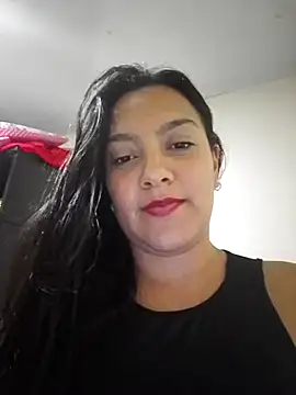 Snapshot of Sexy_Nayra_outdoors chatting on 10.01.25 Sexy Nayra outdoors online show from 10.01.25
