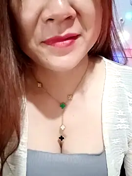 Moue-angel online show from 10.17.25