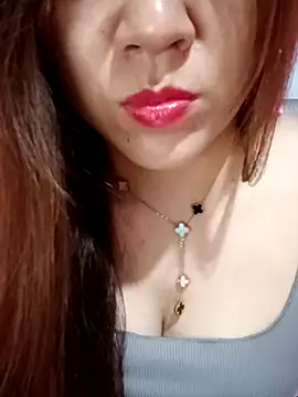 Moue-angel online show from 10.18.25