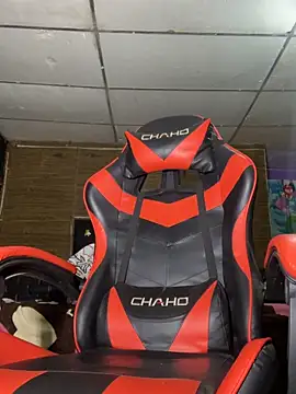 Snapshot of alessandro290 chatting on 11.14.25 alessandro290 online show from 11.14.25