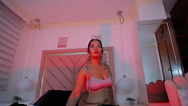 Amara Martell online show from 10.18.25