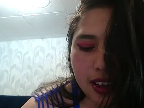 Snapshot of Lovingmoraxx chatting on 10.16.25 Lovingmoraxx online show from 10.16.25